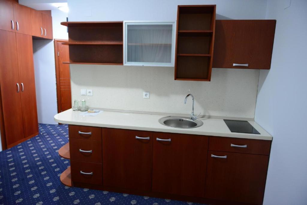Hotel Salida Prilep Zewnętrze zdjęcie